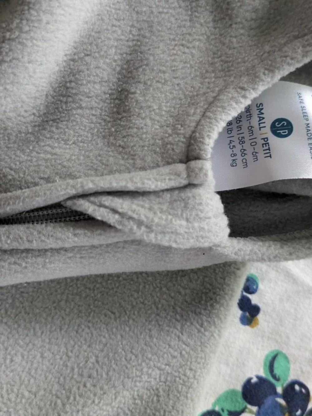 Halo micro-fleece sleep sack. NWOT. Gray. Size Small (birth to 6 months)